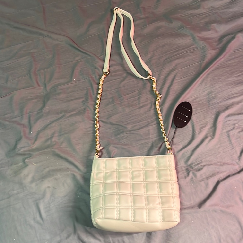 Ivy Rose White Bag.